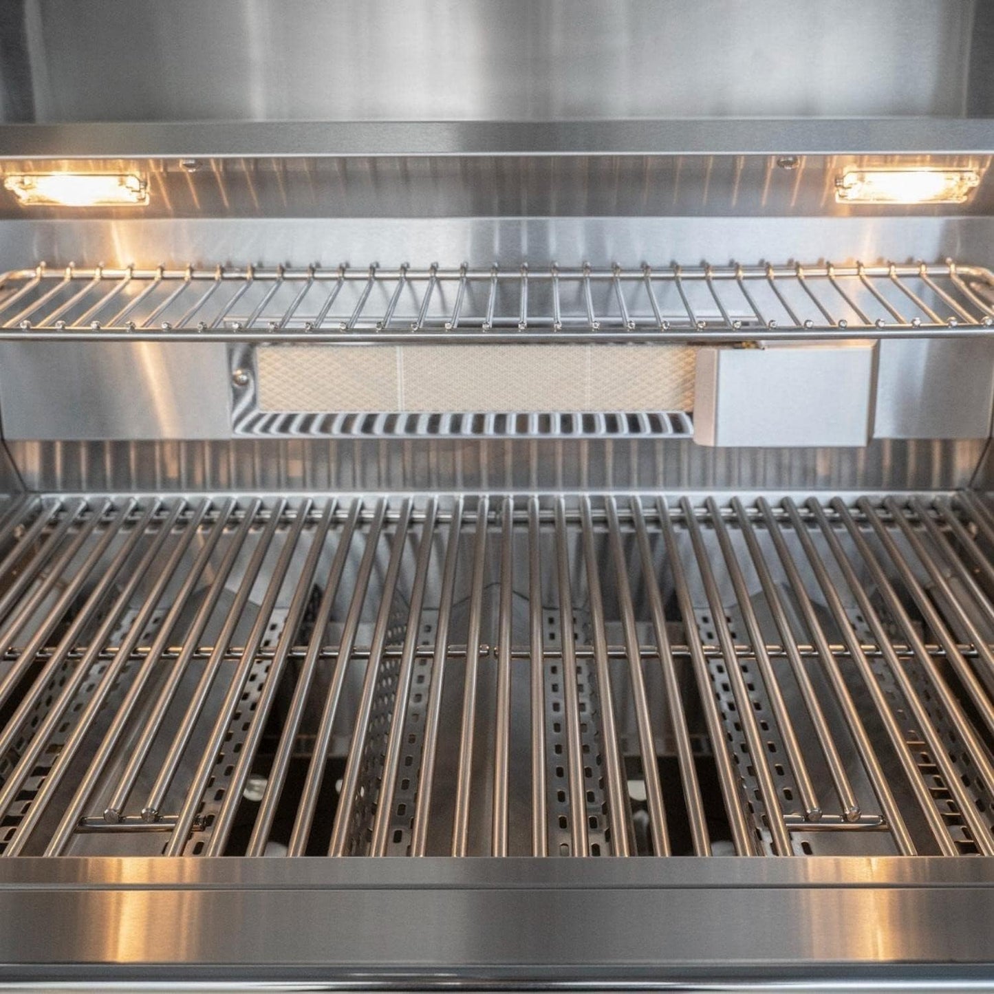 Whistler 28" 3-Burner Built-In Gas Grill With Infrared Rear Burner